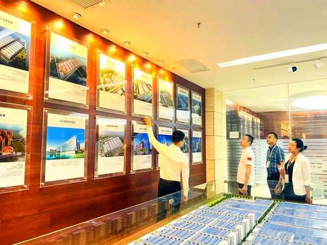 廣東智慧機(jī)場(chǎng)服務(wù)機(jī)器人在哪里買